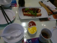 -新大咀港式茶餐厅(宝山万达店)