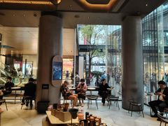 -星巴克臻选(成都太古里店)