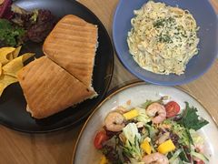 -HELLO 27 意面·沙拉·帕尼尼