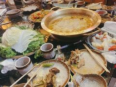 -顶顶汤火牛排火锅·经典铜锅涮肉