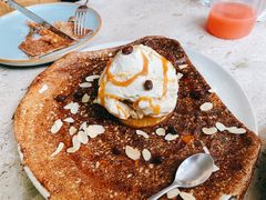 菠萝朗姆酒冰淇淋可丽饼-RAC BAR(安福路店)