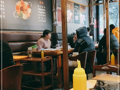 大堂-唯成•韩国炭火烤肉 유성고기