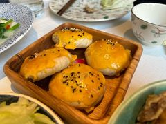 鲜花饼-沿途四季·云南菜·诗酒茶(蓝色港湾店)