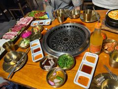 -江南本家韩国料理(太古仓中船汇店)