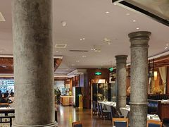 -八府香鸭·啫啫煲(华山路店)