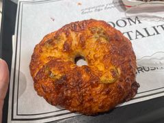 -HOT CRUSH趁热集合·现烤面包(上海环球港店)