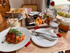 -Mark&Mars Restaurant