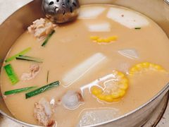 -肥仔文澳门猪骨煲(南京西路店)