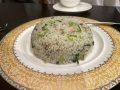 -河畔春天时尚餐厅