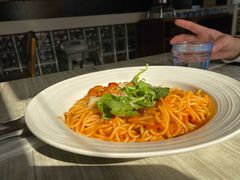 -必胜客(证大大拇指店)