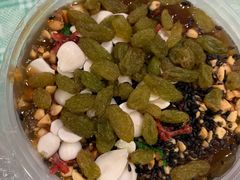 -梁老三麻辣鸡头(汝河小区店)