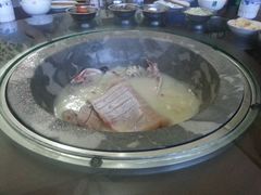石锅蒸汽煮鱼-姚记抚仙湖野生菌石锅鱼庄