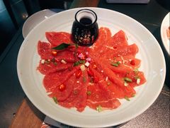 水上漂嫩牛肉-大隐·成都火锅Bistro(合生麒麟新天地店)