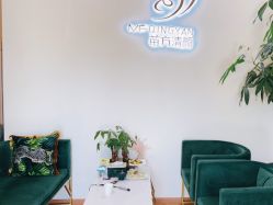-苗方清颜专业祛痘连锁机构