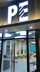 -PE SALON 