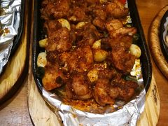 -老东镇啤酒屋海鲜加工·蒸汽海鲜·海鲜烧烤(台东店)