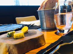 餐前包-AZUL by FUEL蓝色·法式酒馆(琶醍店)