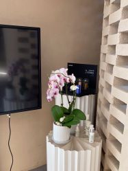 -Hi Beauty Skin 科技美肤中心