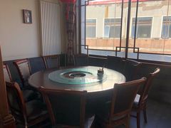 包厢-亿诣蝎府炸酱面羊蝎子火锅(酷车小镇店)