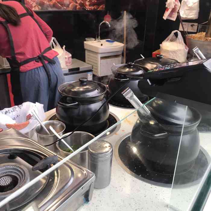 降龙爪爪(三里庵官亭路店)-"看着评分来的,但没有想象中好吃,比之前在