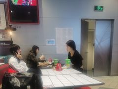 -肥汁米蘭香港米线(长宁来福士店)