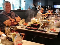 -雍容荟帝王蟹活龙虾展台自助(IFS黑金店)