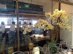 大堂-左庭右院鲜牛肉火锅(浦江欢乐颂店)