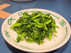 清炒豌豆荚-一坐一忘云南菜(嘉里中心店)