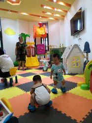 -趣童婴幼儿SPA母婴生活馆(孔雀城店)