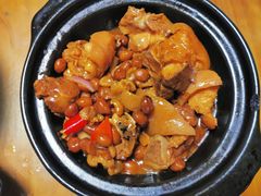 花生猪蹄煲-海市蜃楼花园主题餐厅(石顶店)