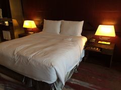 双人床-广州天河希尔顿酒店