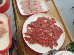 -毛辣果·贵州红酸汤牛肉火锅(西单店)