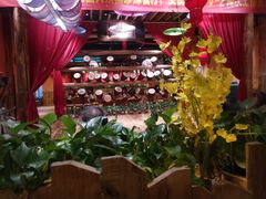 -老滇山寨•云南特色菜•地方菜•民族风情歌舞表演(金碧店)