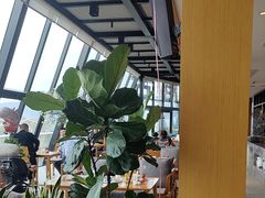 -四月吧餐厅(正阳步行街店)