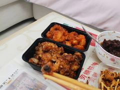 -山楂树融合菜餐厅
