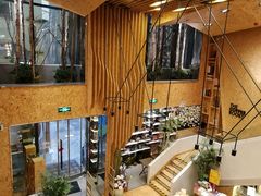 -新华里咖啡书吧(新华书店小寨店)