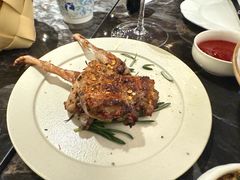 -LESCEDARS Brasserie Bistro香柏树