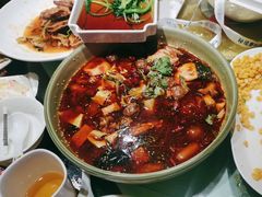 -巴特餐饮6加1音乐餐吧·新疆菜