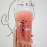 第一杯是浓郁的桂花和养乐多