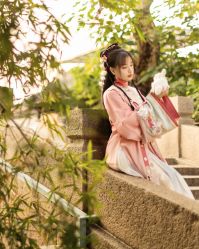 -一揽芳华汉服旗袍体验馆(拙政园店)