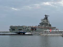 -泰达航母主题公园