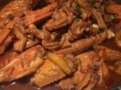 牛蛙煲-胖哥俩肉蟹煲(萧山加州阳光店)