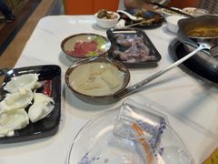 -尚品海鲜肥牛自助火锅(湖明店)