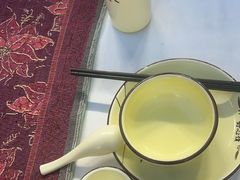 -刘姐啤酒鱼民族演艺餐厅(西街总店)