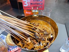 -何师烧烤·香辣蟹·川菜·30年老品牌(太古里旗舰店)