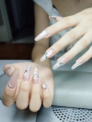 -丽心自助美甲美睫