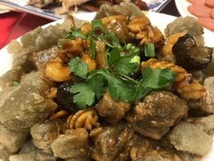 三鲜焖子-盈春大饭店(千山路店)