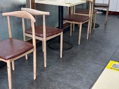 -龙记桂林米粉(财满街店)