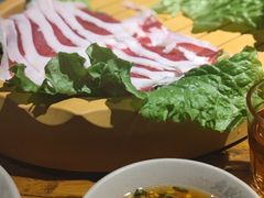 -老牌坊云南鱼豆花火锅(爱建店)