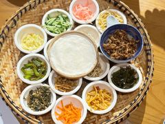 -包整·丝娃娃(一览甲秀楼风景店)